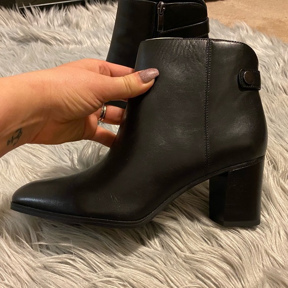 *BRAND NEW* Franco Sarto Black Leather Ilaria Zip-up Ankle Boots / Booties - Picture 5 of 11